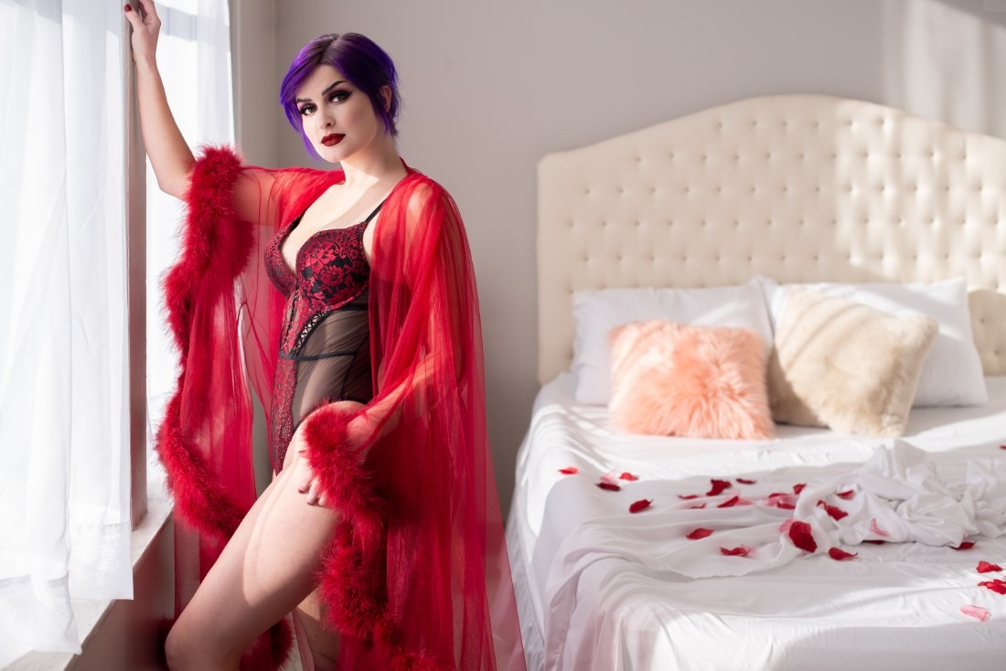 Scarlet - Melanie Dent & Sean Elliott Image 16