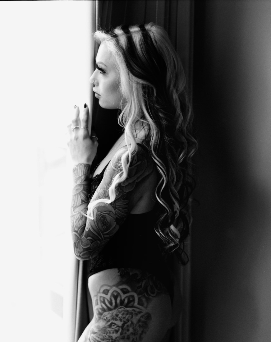 Seductive - Michaela & Vito Servideo Image 15