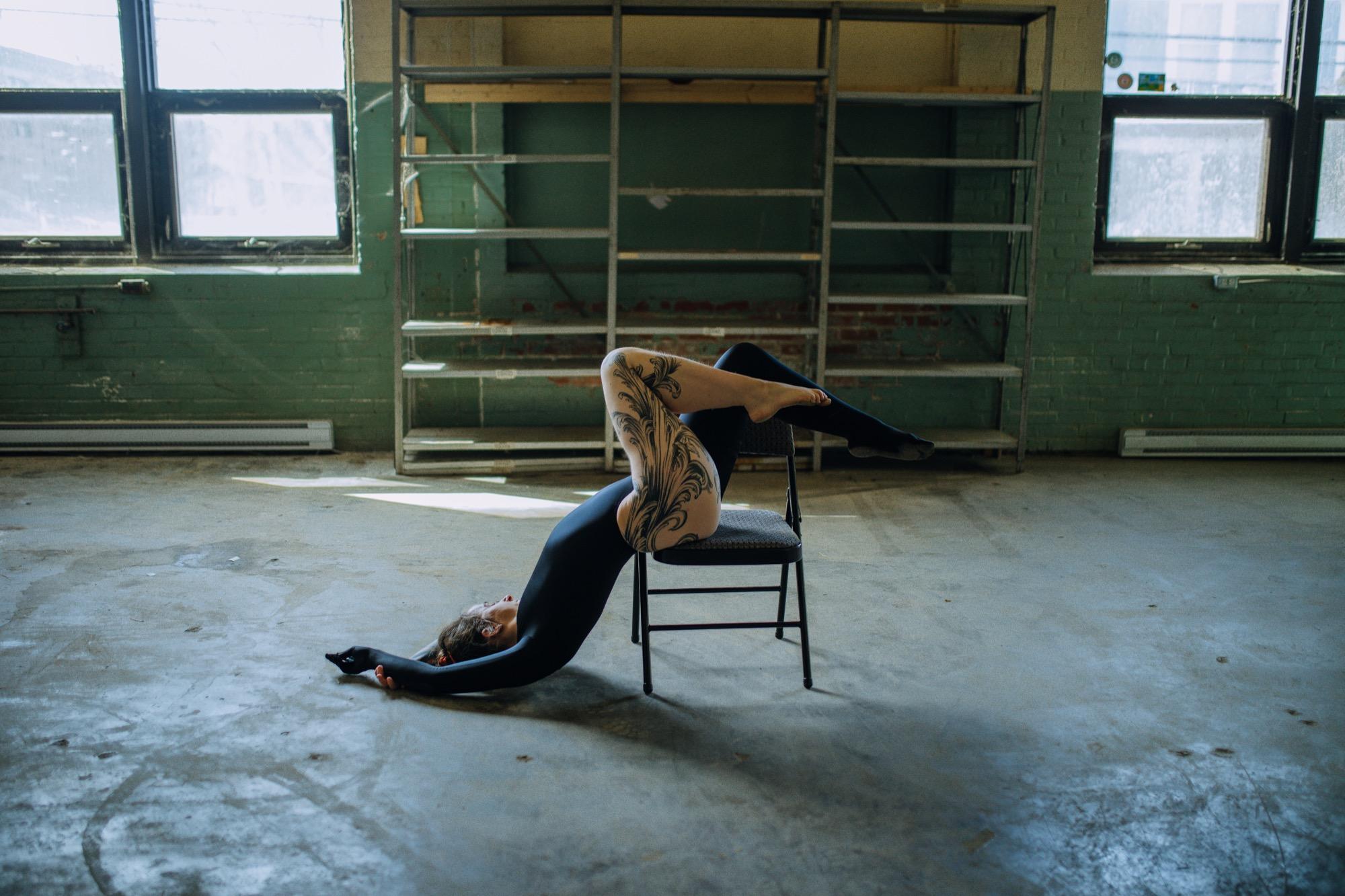 A Boudoir Photographer in Montreal Celebrating Intimacy, Body Confidence, and Fine Art Image 7