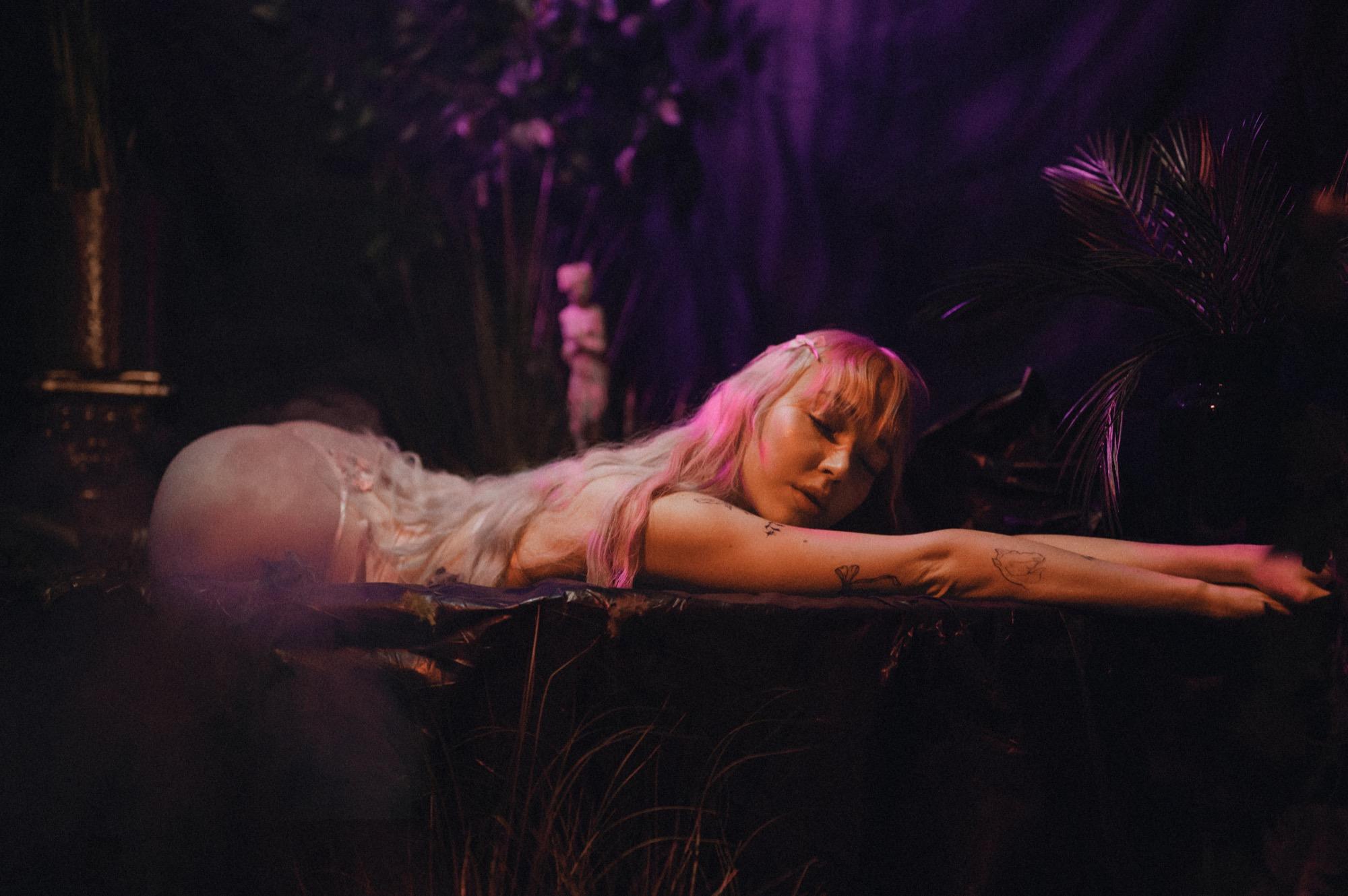 Sensual - Maciej Golon & Lily Image 3