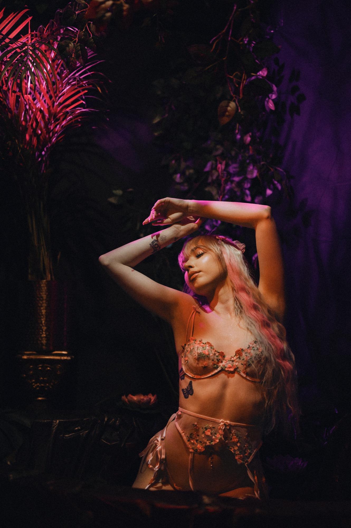 Sensual - Maciej Golon & Lily Image 4