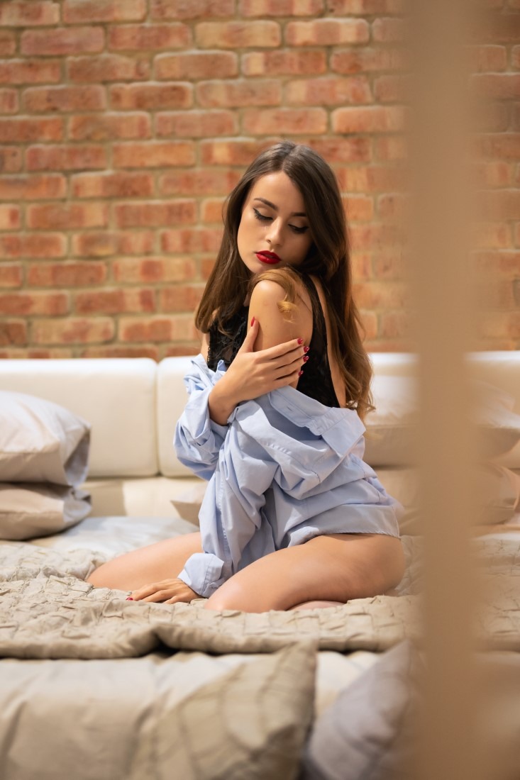 Sensual Morning - Anna Zapala & Adam Csomor Image 10