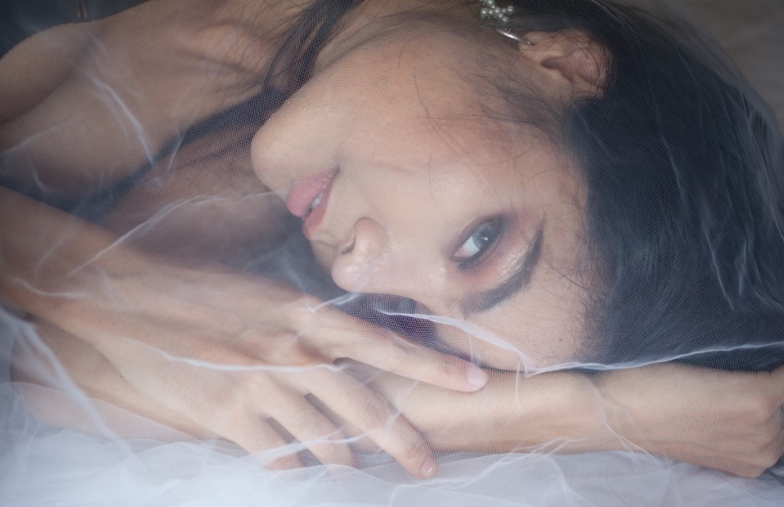 Sensual Siam Queen - Jason Martin Image 12