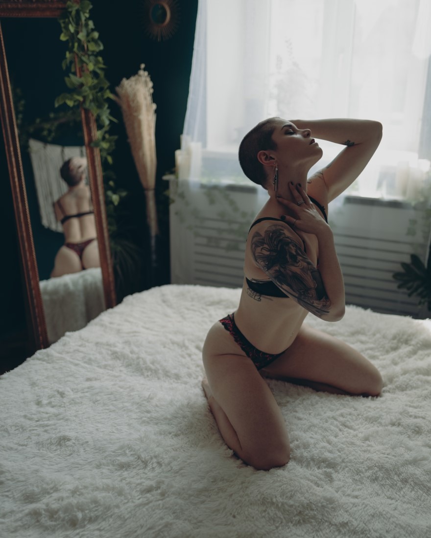 Sensual Woman - Iris & Durand Morgan Image 21