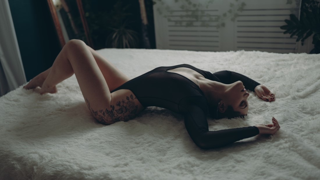 Sensual Woman - Iris & Durand Morgan Image 30