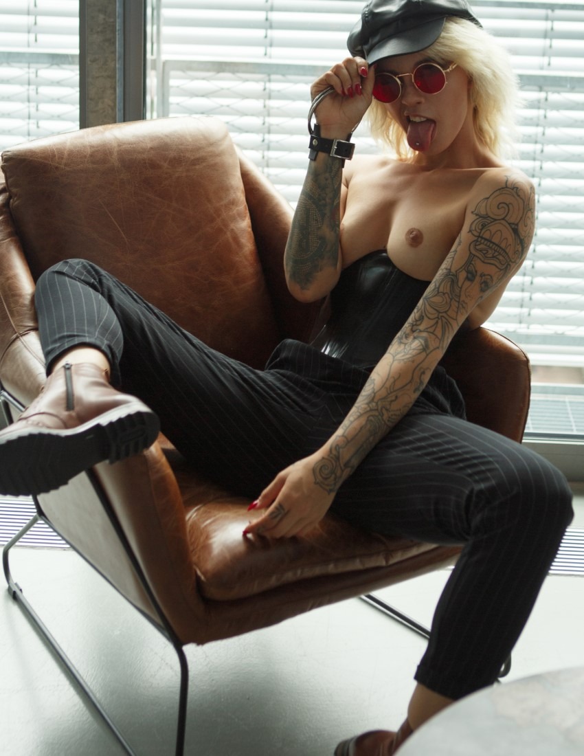 Sex And Cigarettes - Pixie & Hannes Walendy Image 12