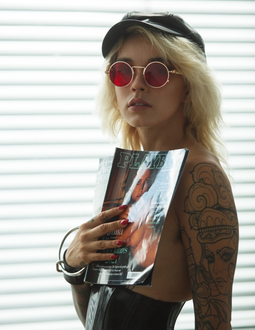 Sex And Cigarettes - Pixie & Hannes Walendy Image 24