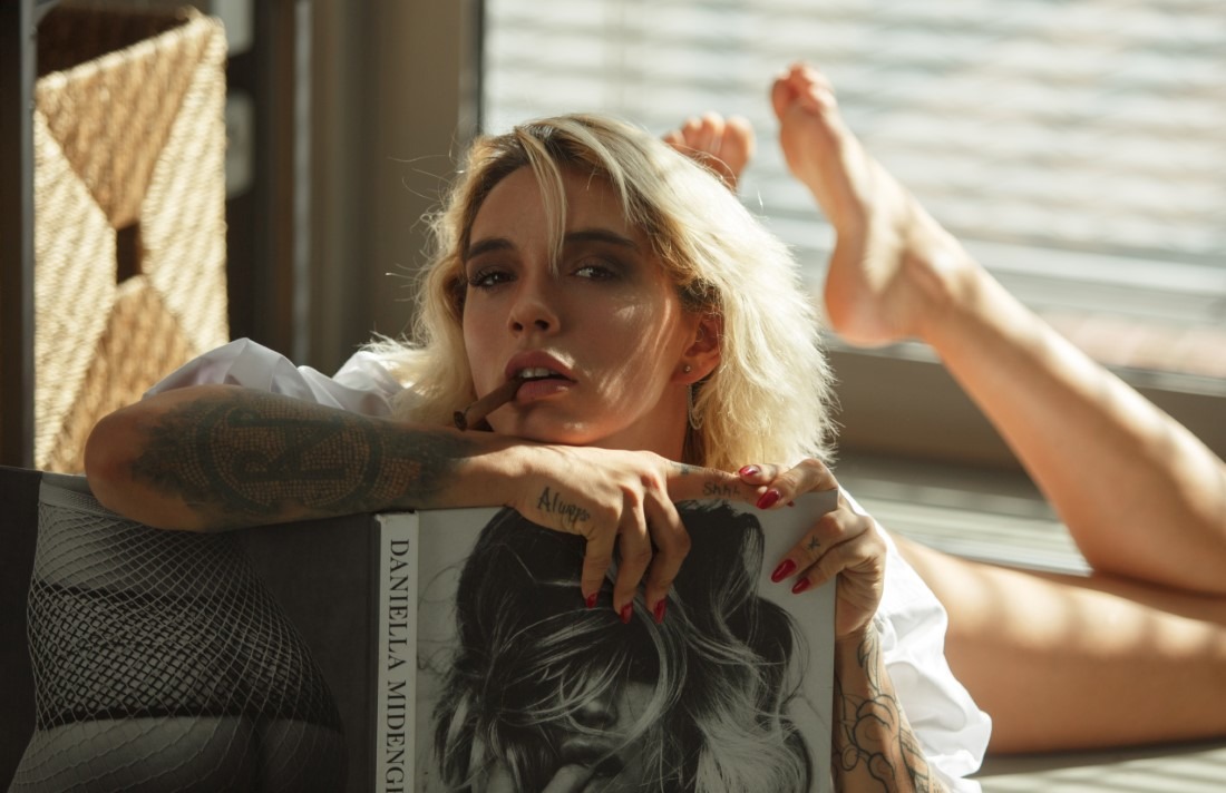 Sex And Cigarettes - Pixie & Hannes Walendy Image 27