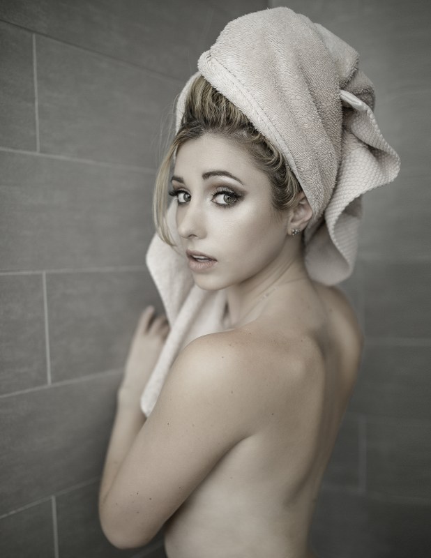 Sheldon Ramones & Eden Shea Beck - Laundry Day Image 10