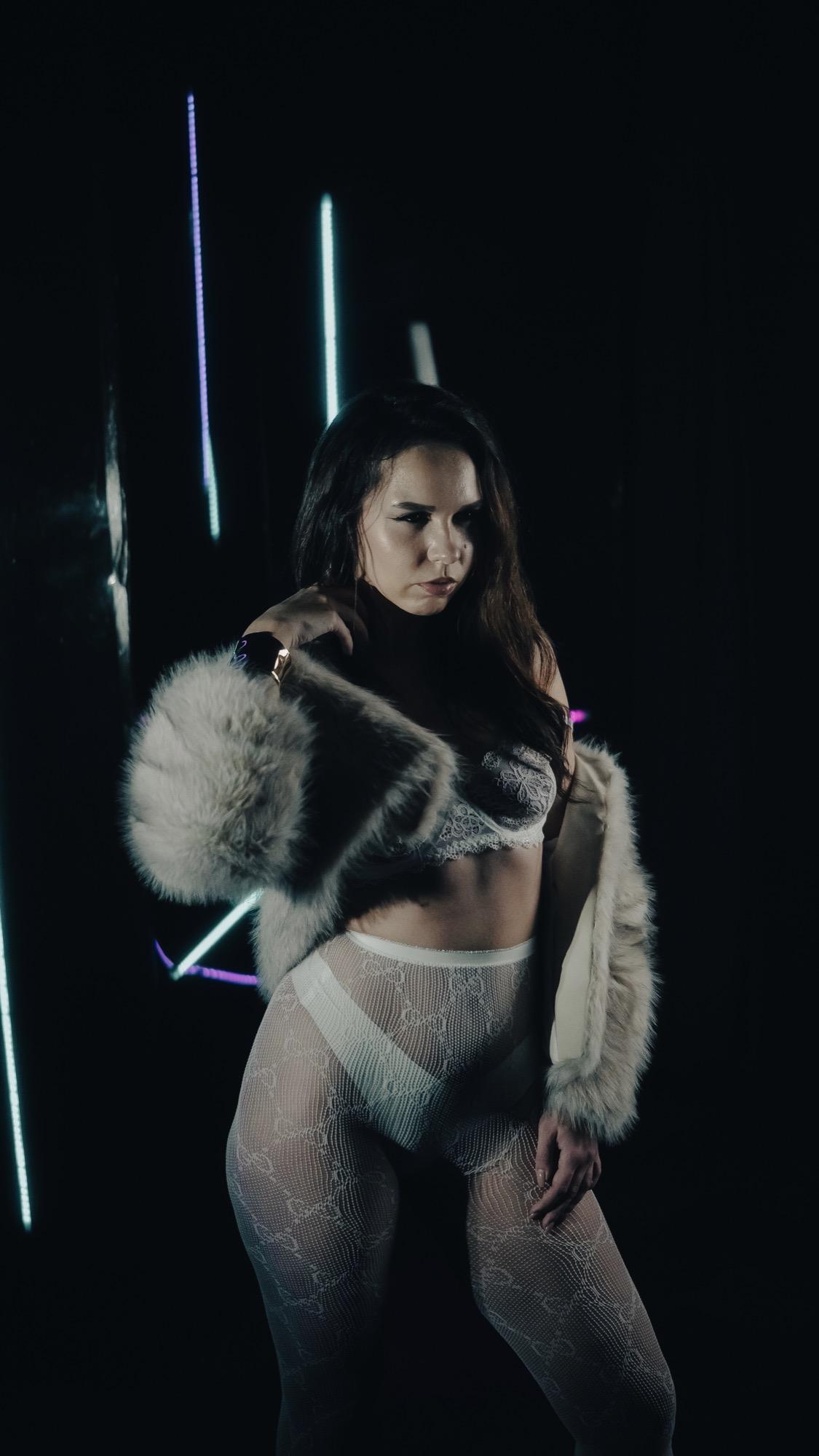 Silence In Neon - Порубаев Артем & Anastasia May Image 3