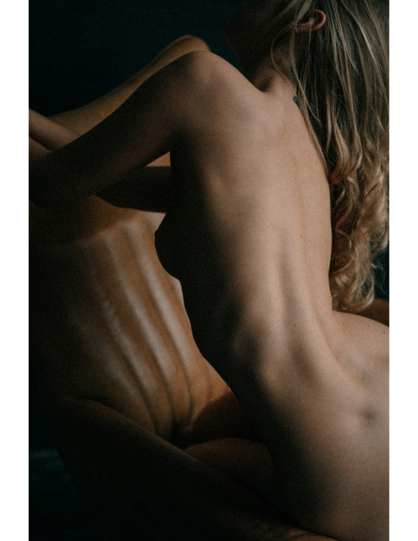 Silhouette - Anna Ioannova & Sophie Sivolap Image 13