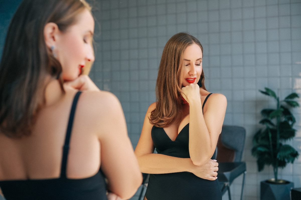 Simple Black - Svetlana Vernitskaia & Angelina Fadeeva Image 14
