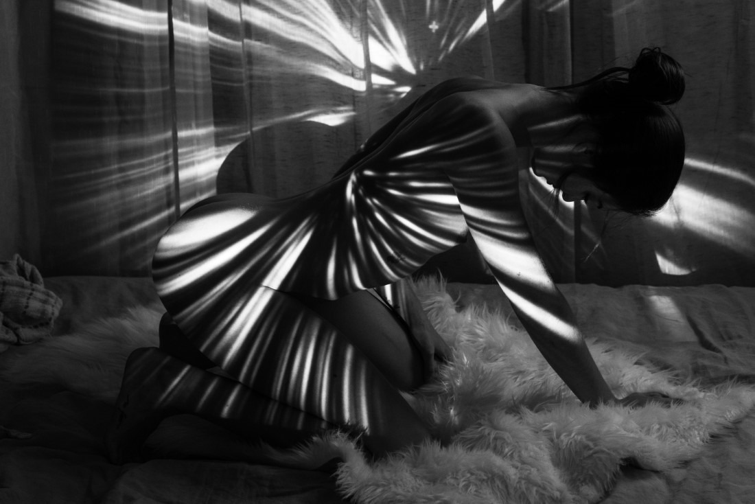 Smoking Hot - Claudia Bastien & Oscar Bustos Image 17