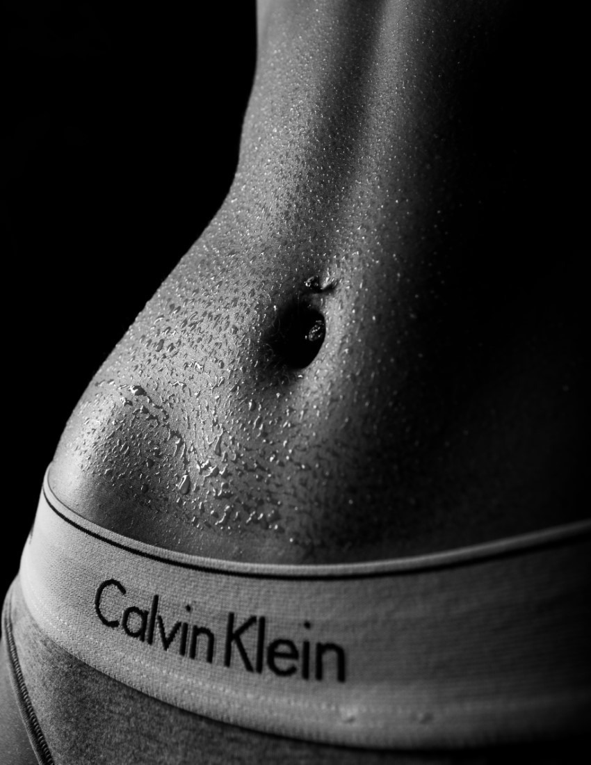 Smoking Hot - Claudia Bastien & Oscar Bustos Image 9