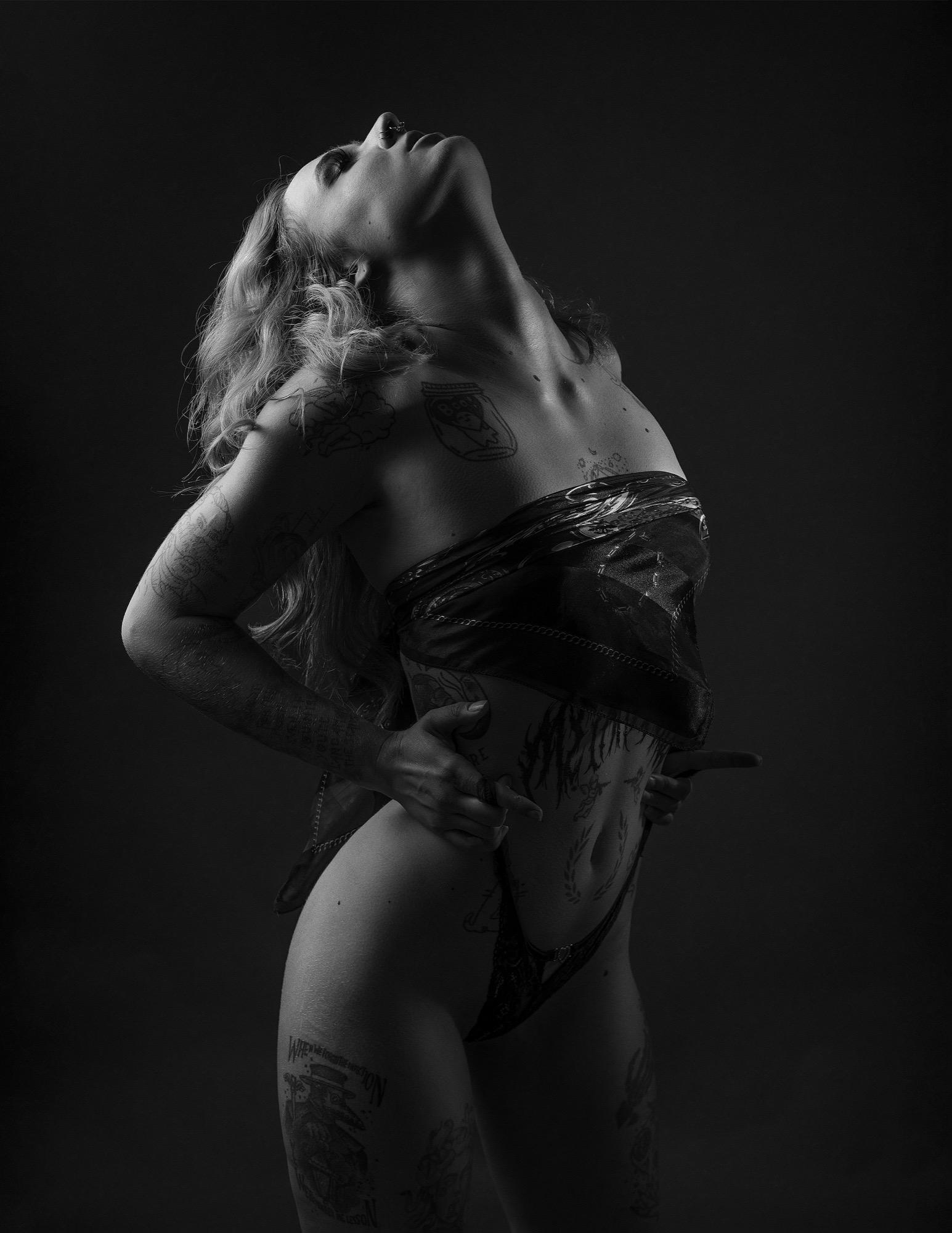 Sofia Black And White Fantasy - Ray Akey / AKEYPHOTO & Sofia Piknjac Image 1