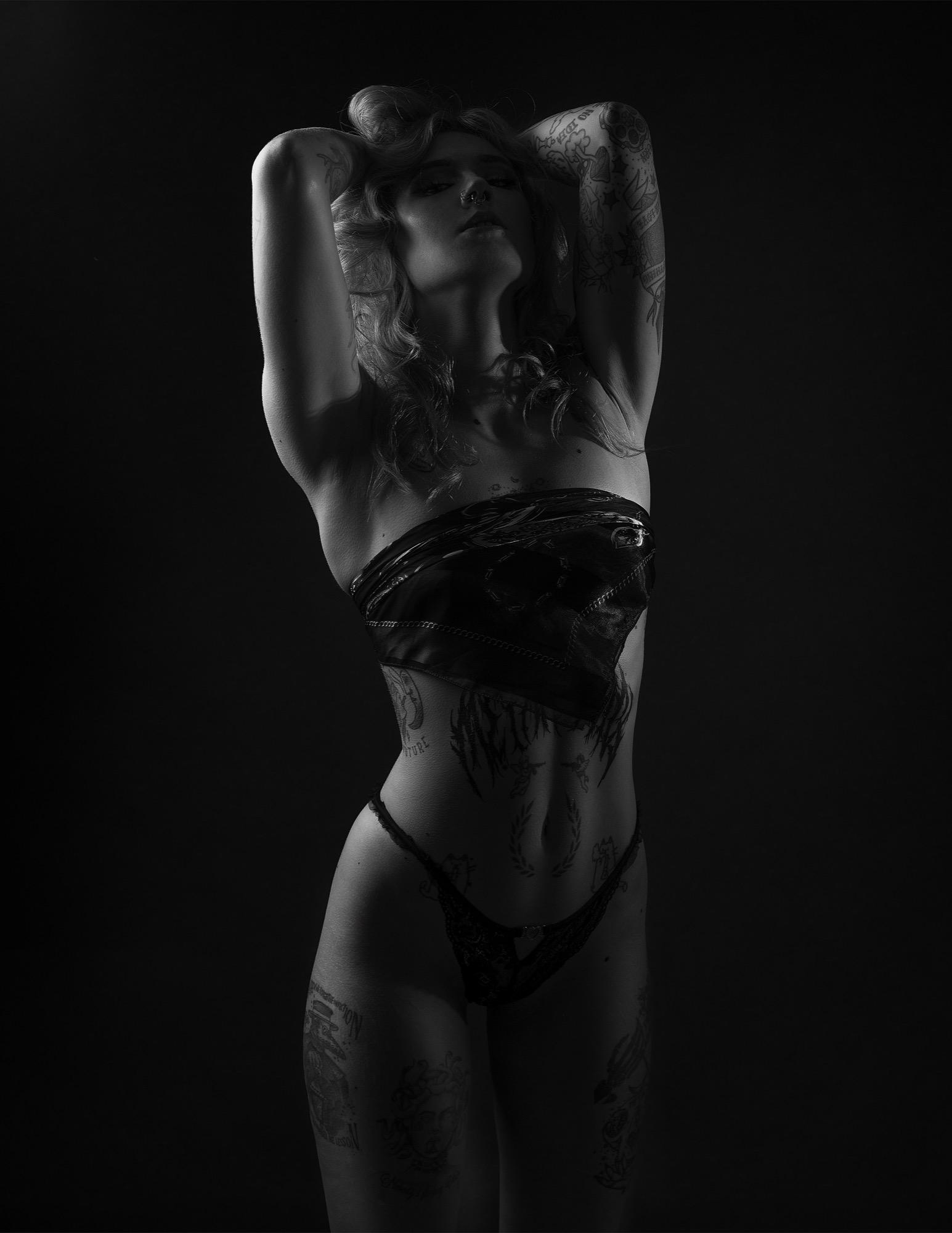 Sofia Black And White Fantasy - Ray Akey / AKEYPHOTO & Sofia Piknjac Image 2