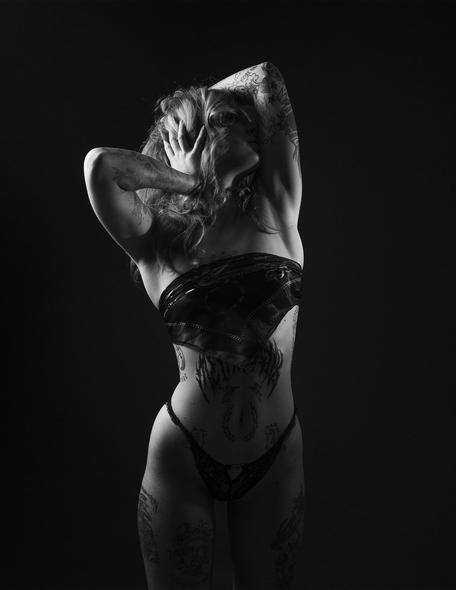 Sofia Black And White Fantasy - Ray Akey / AKEYPHOTO & Sofia Piknjac Image 4