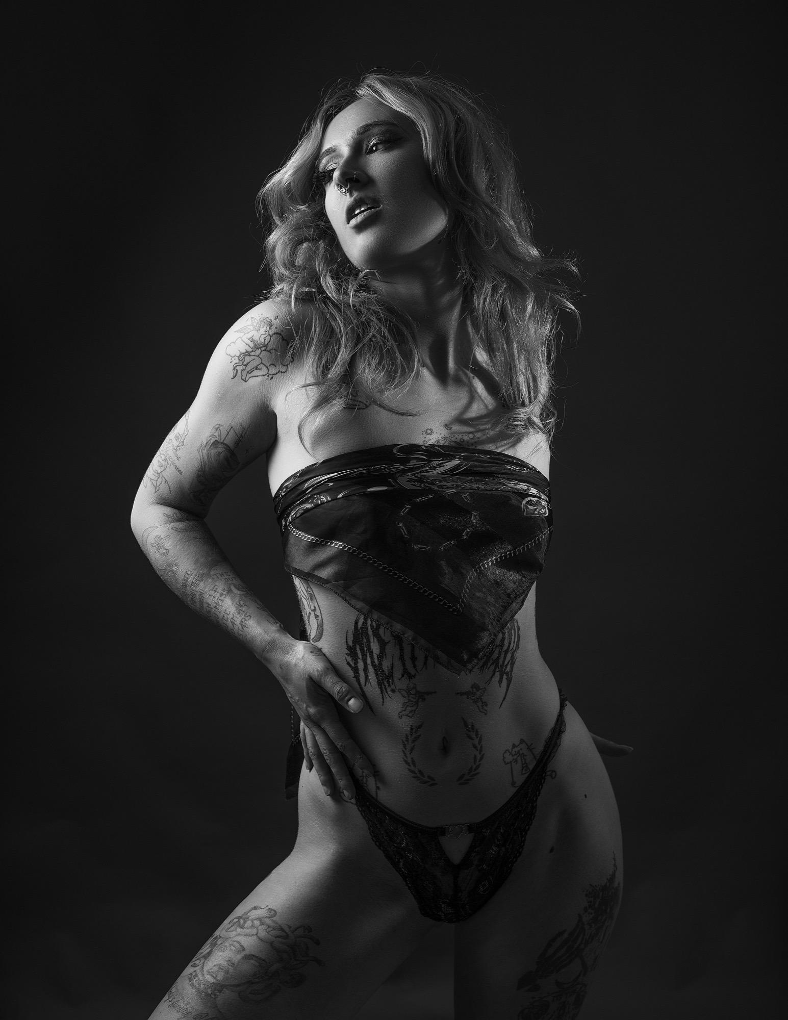 Sofia Black And White Fantasy - Ray Akey / AKEYPHOTO & Sofia Piknjac Image 8