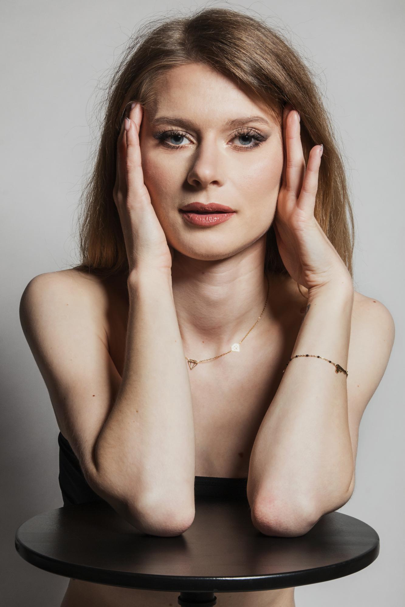 Soft And Gentle - Natalia Berska Image 5