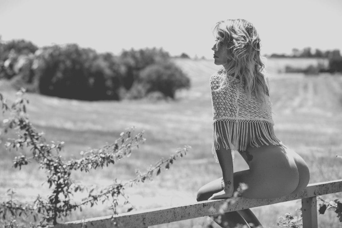 Sophie In The Country - Sophie Buil & Emmanuelle Choussy Image 8