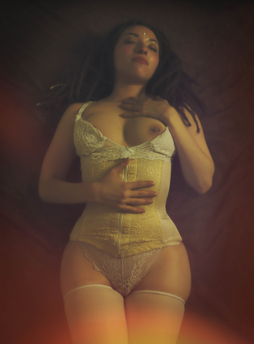 The Beauty of Orbe Dub & Paul Estévez Image 4