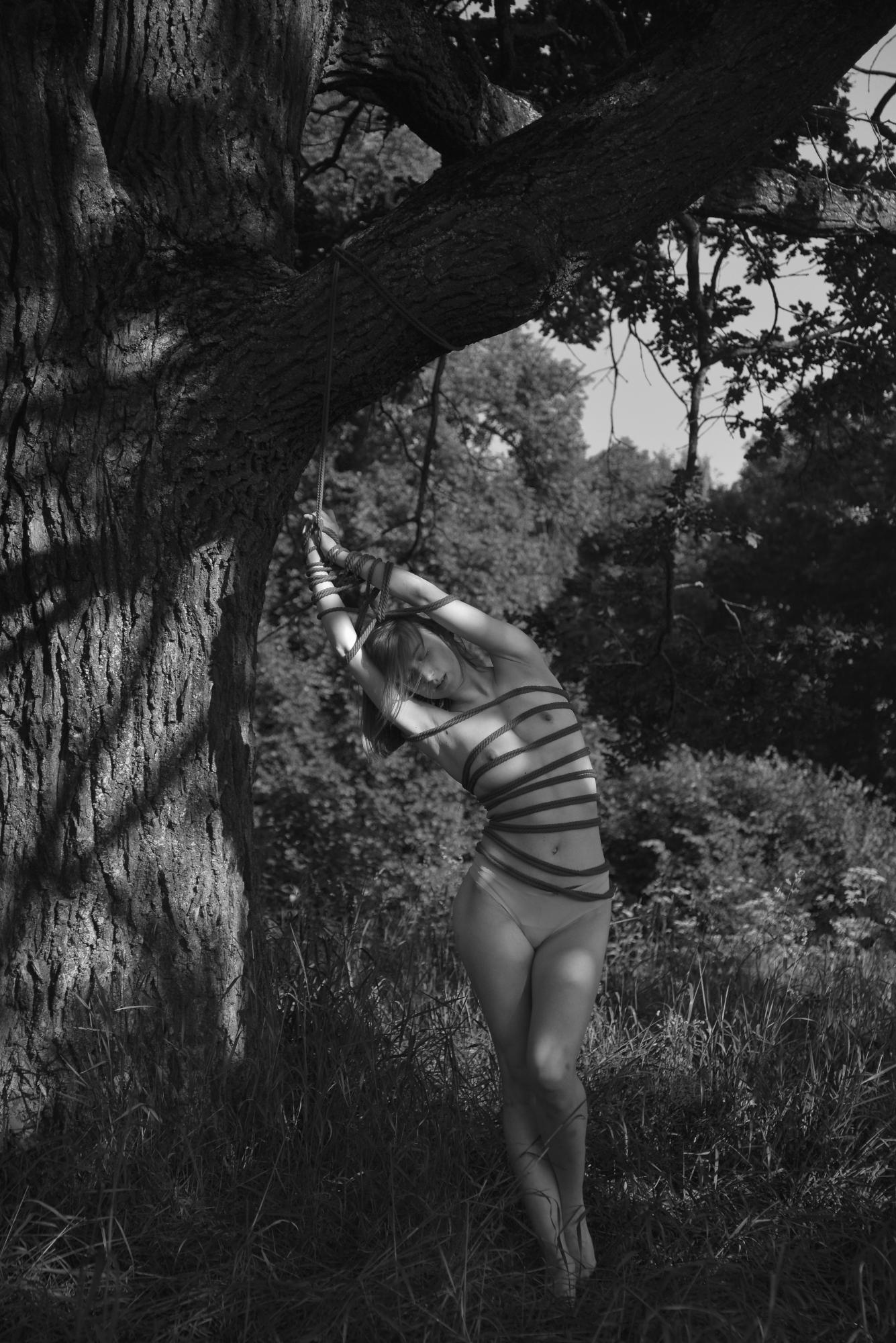 The Bound - Artem Loginov & Victoria Lozhkina Image 4