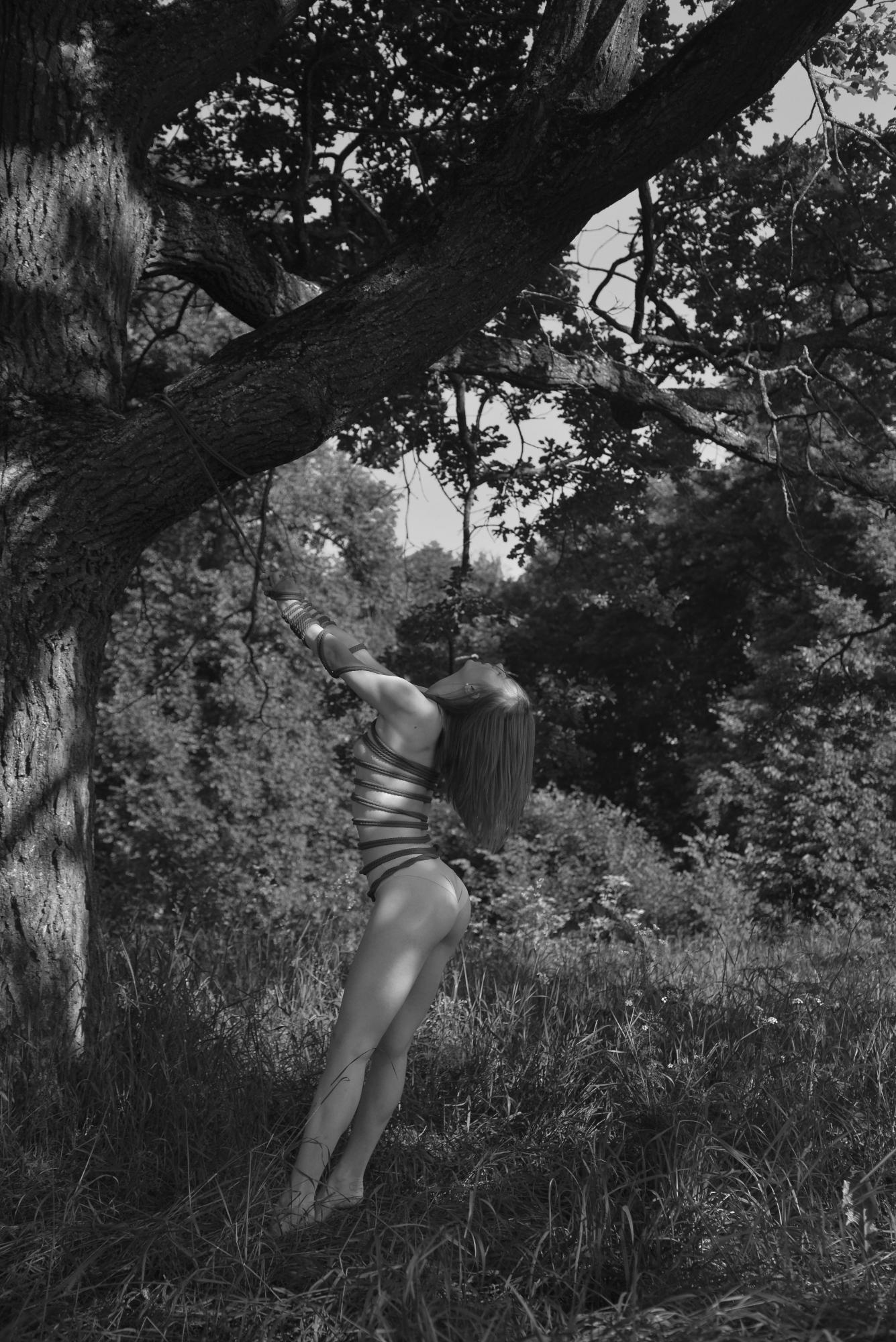 The Bound - Artem Loginov & Victoria Lozhkina Image 5