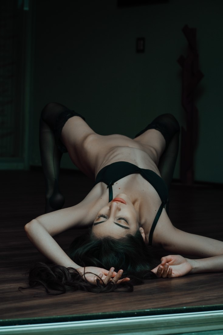 The Darkroom - Loo Haze & Rubs Dazzle Image 8