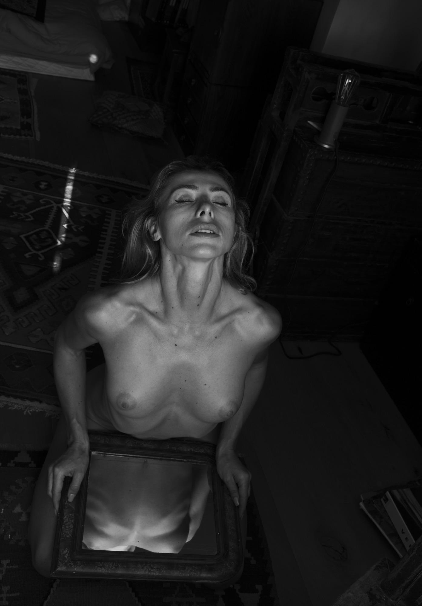 The Dream Of The Mirror - Claudio Pari & Cristina Image 10