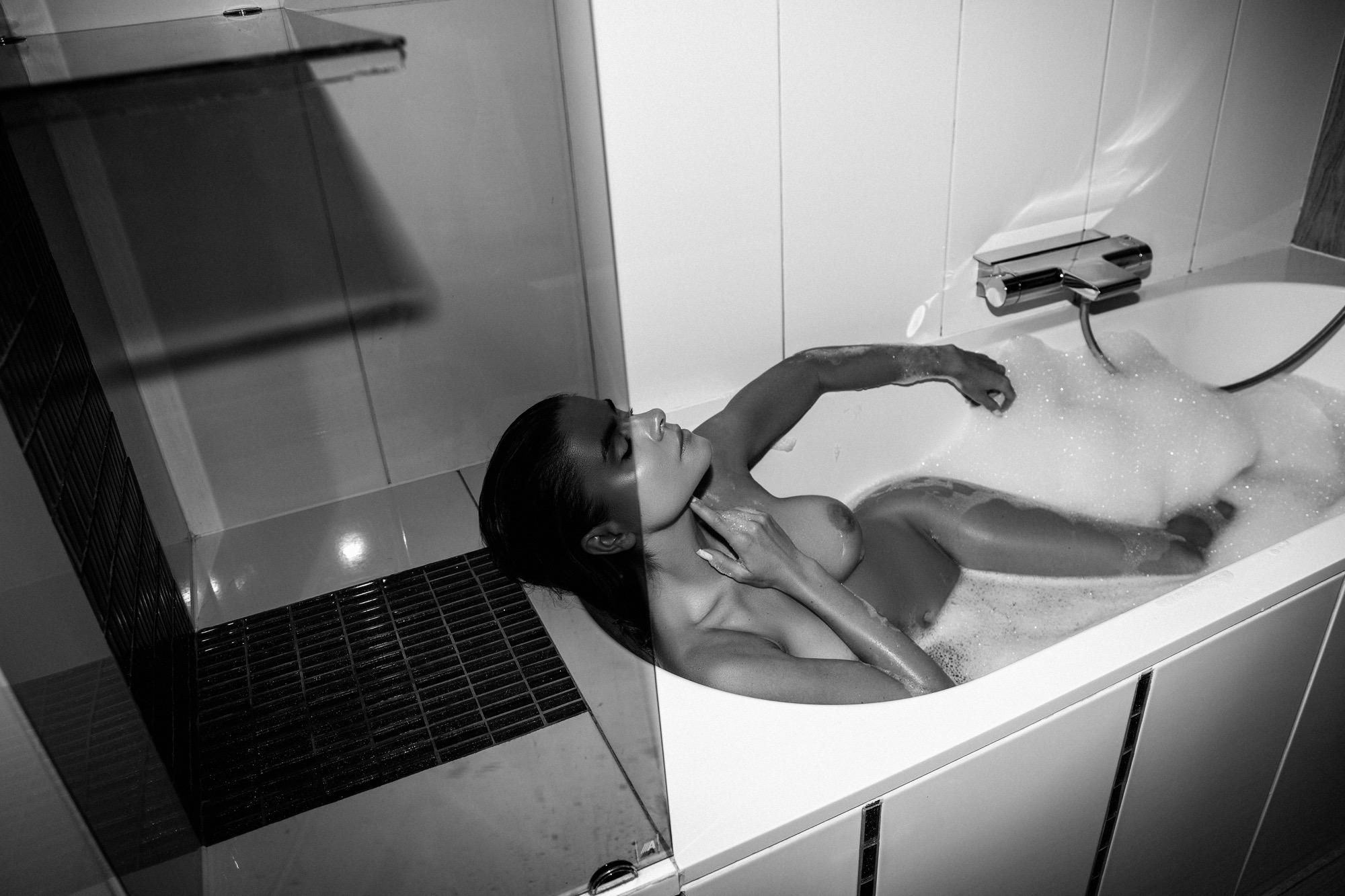 The Female Body As An Object Of Art - Katerina Shmidt & Alina Image 3