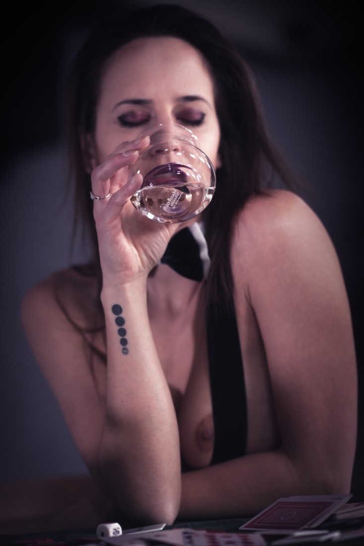 The Gambler - Miriam Bellucci & Simona Pistolozzi Image 18