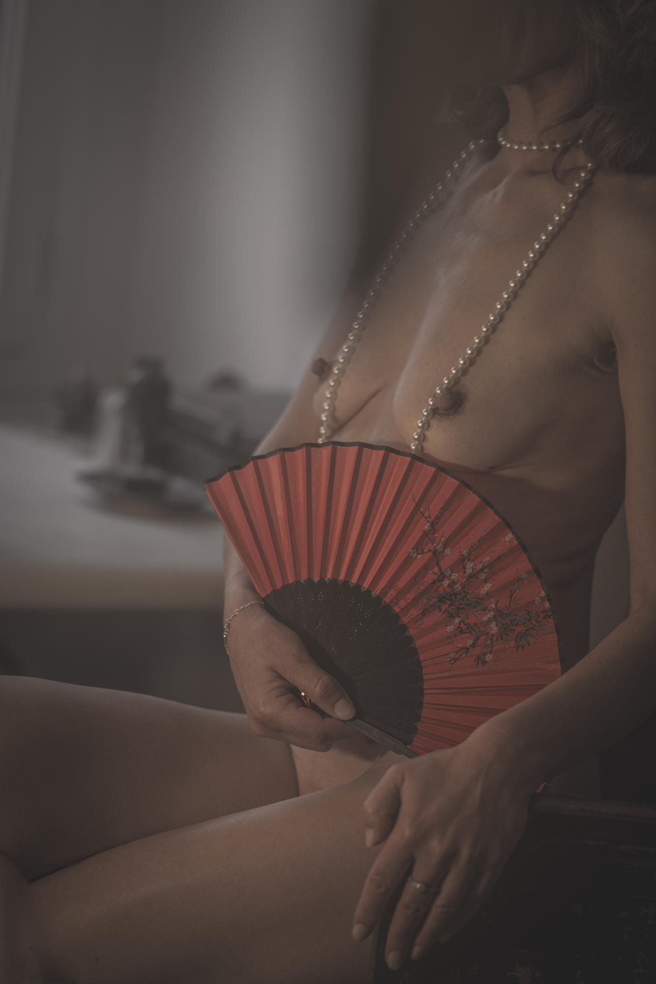 The Magic Of The Fan - Claudio Pari & Iscaeglamshadows Image 4