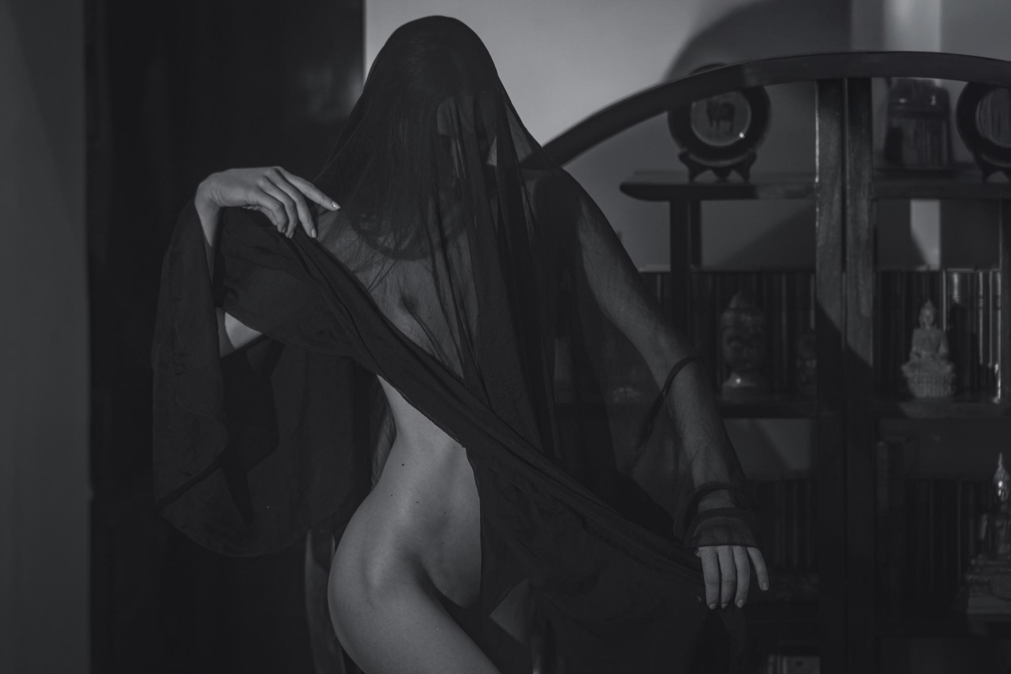 The Mystery Of The Veil - Claudio Pari & Luci Image 4