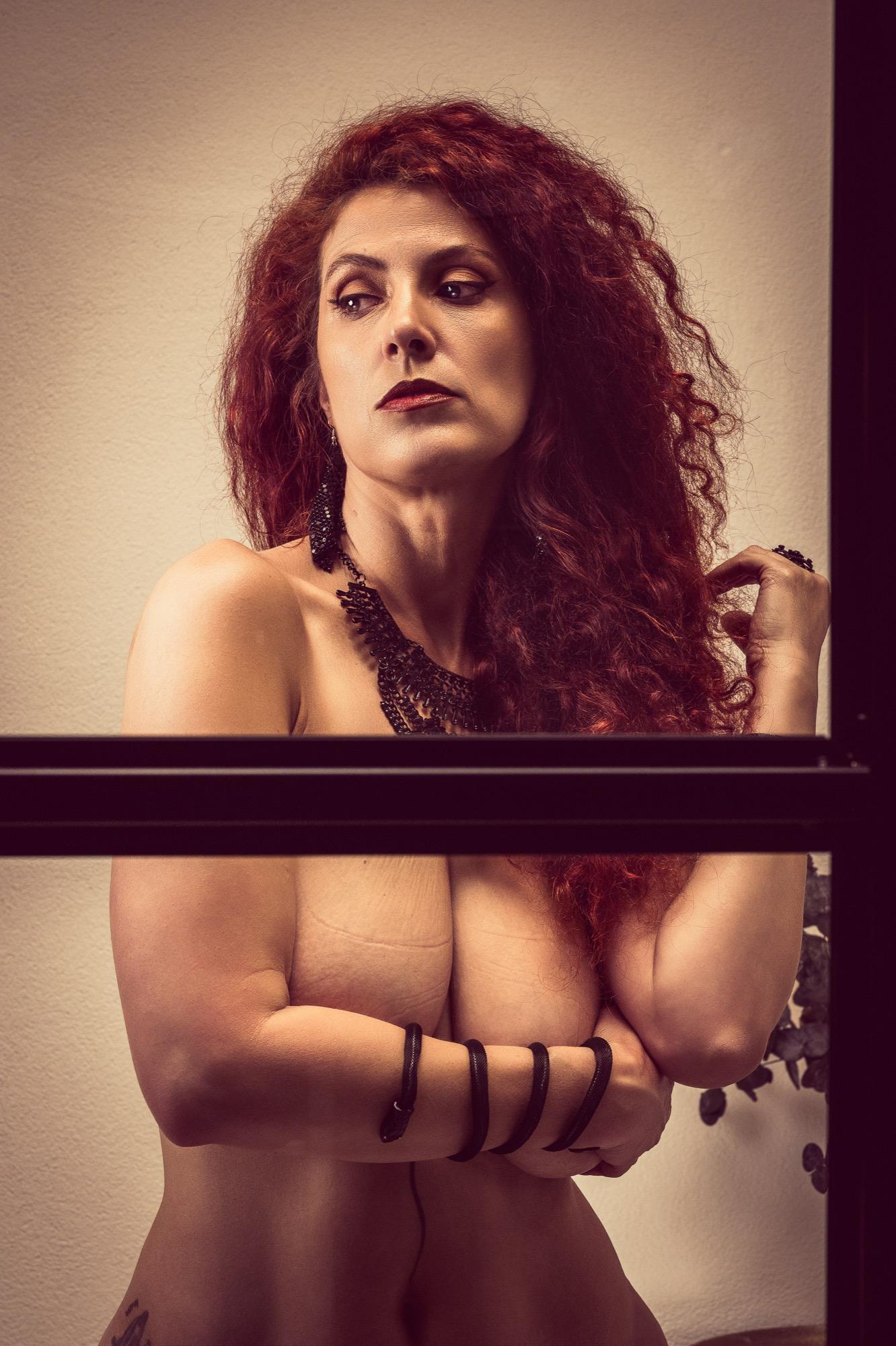 The Original Form: A Boudoir Tribute To Natural Beauty - Jimmy Matthew & Angela Constantinescu Image 1