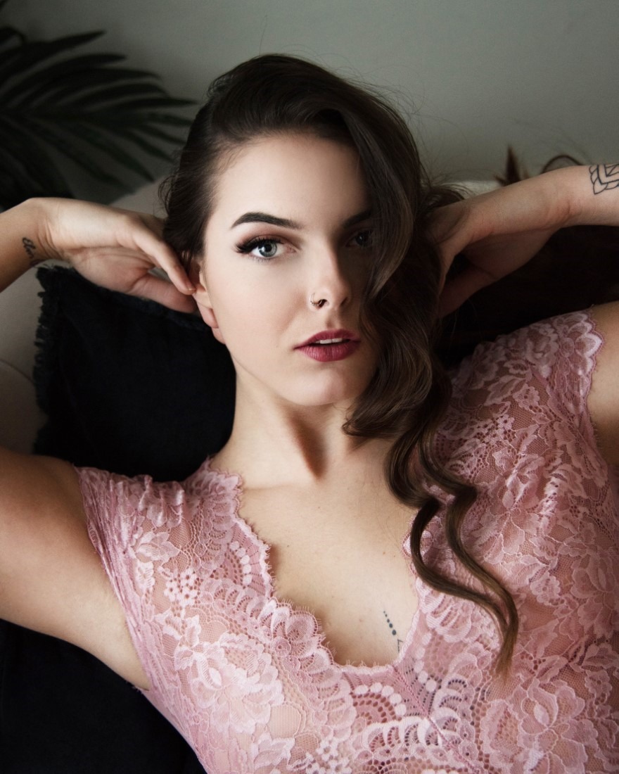 The Subtle Delicacy - Grayli & Ashlee Champagne Image 13
