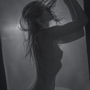 The Veil - Claudio Pari & Cristina Kiwifree