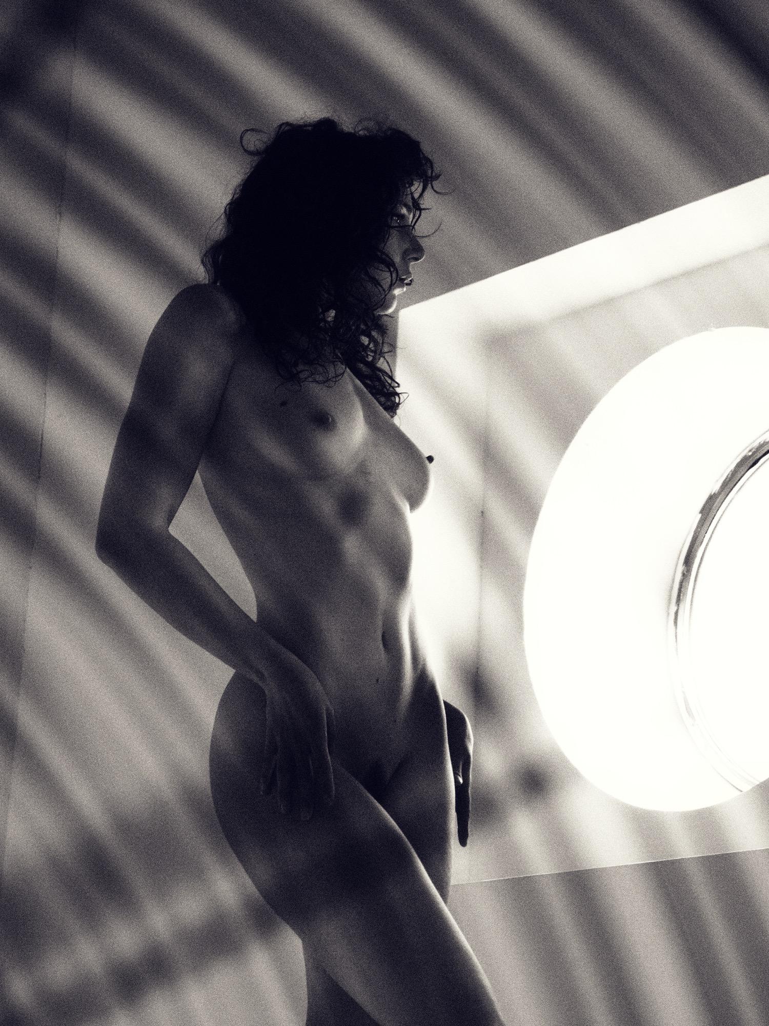 Through The Fan - Joachim Thomas & Ludovica Abrate & Ambra Zannoni & Francesca Pellegrini  Image 1