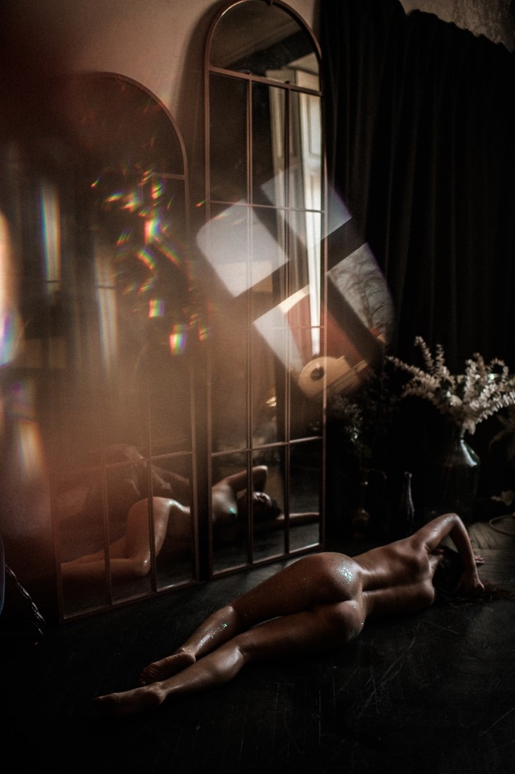 Through The Looking Glass - Jane Shikov Image 13