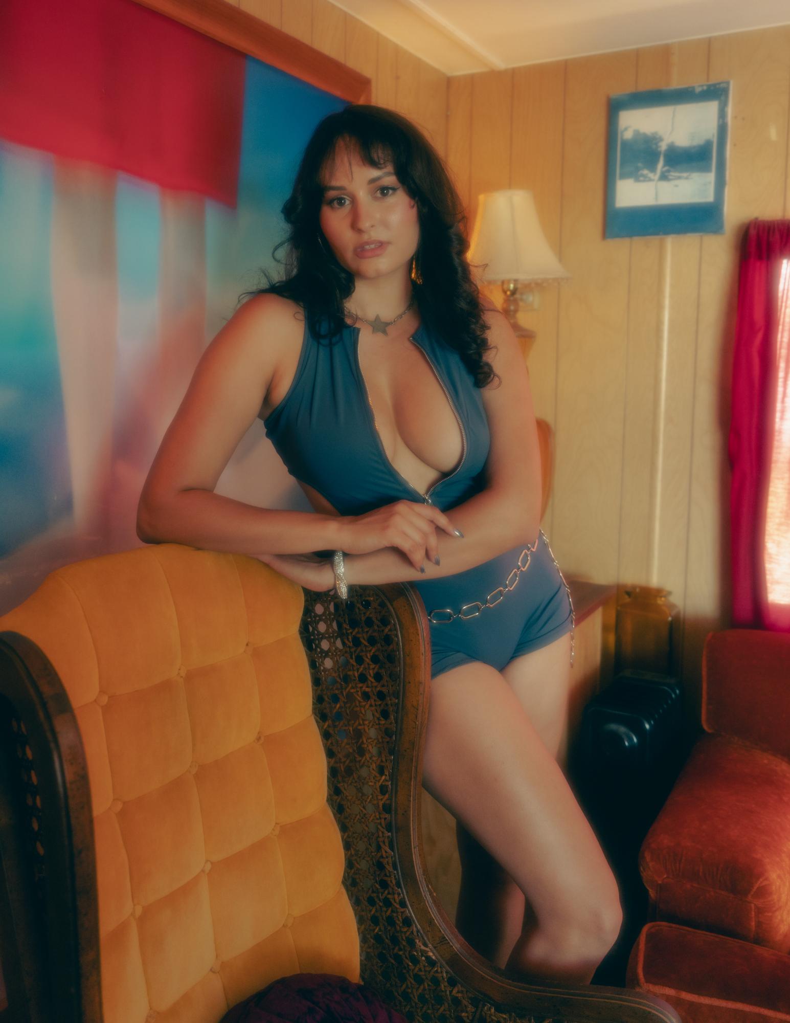 Trailer Home Chic - Eric Lampé & Serina Synn Image 1