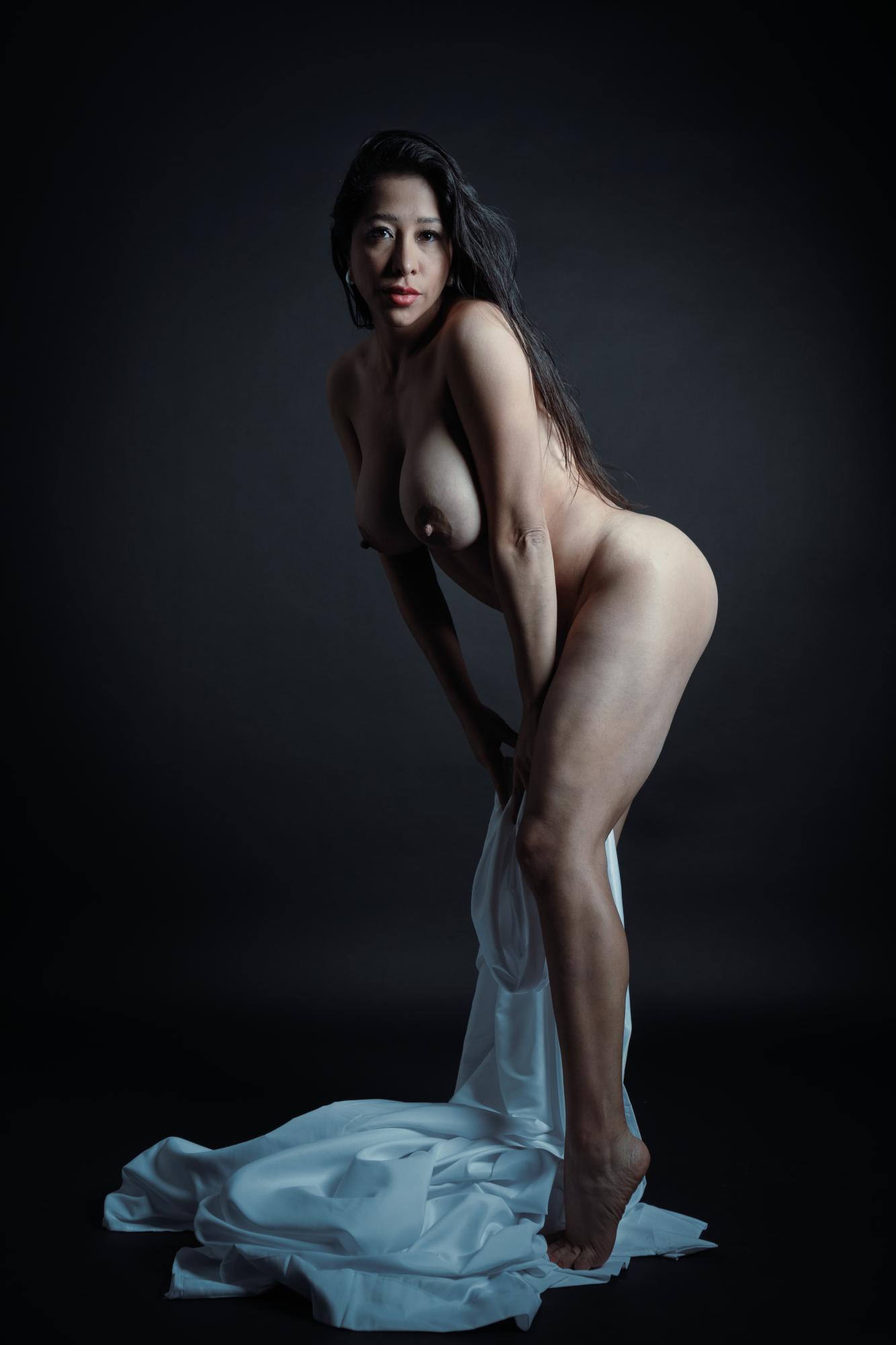 Veil Of Silence - Luis Barragán & Dione Jill Image 5