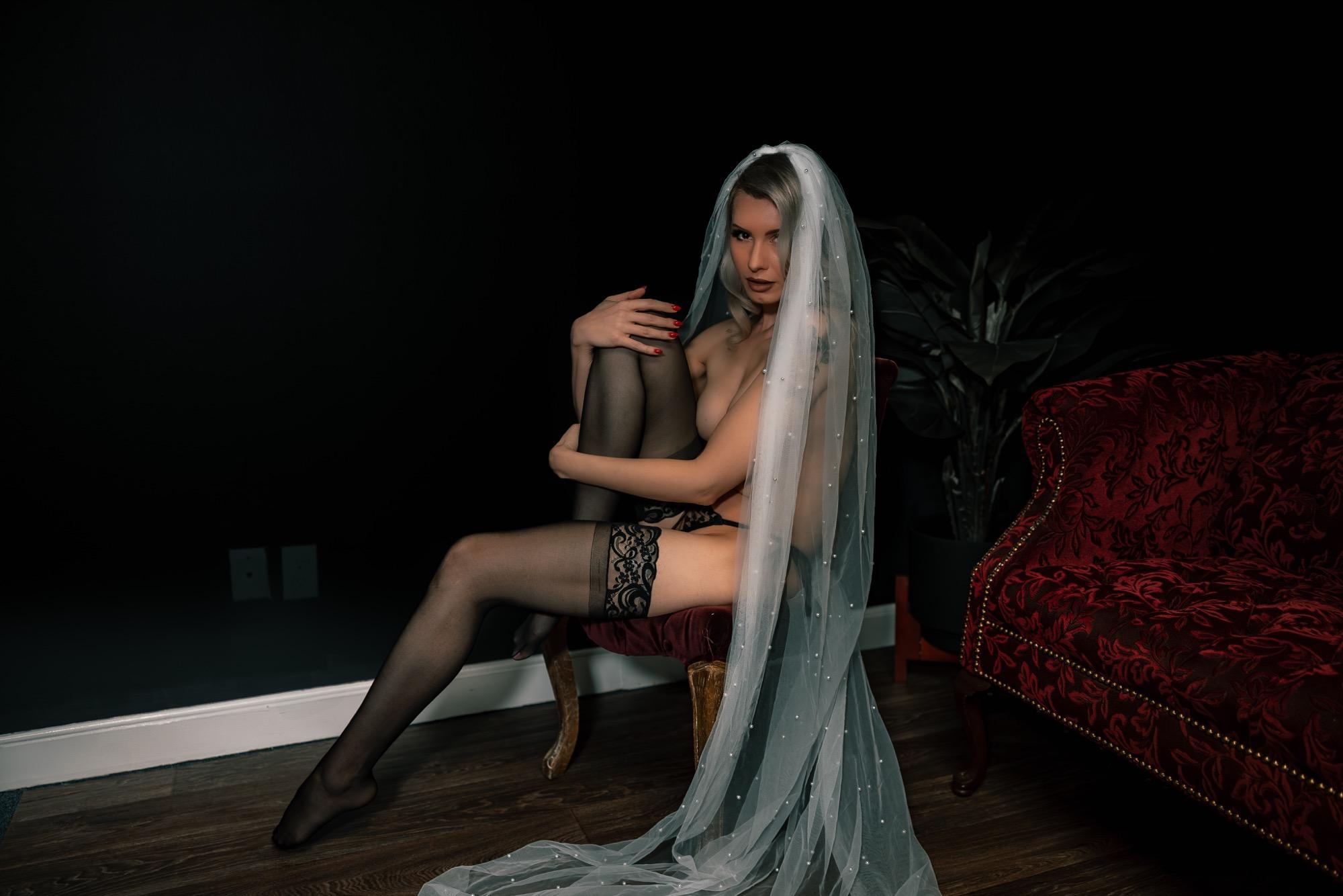 Veiled In Confidence: A Bold Bridal Reveal - James lee & Brittanyjean_pinup Image 12