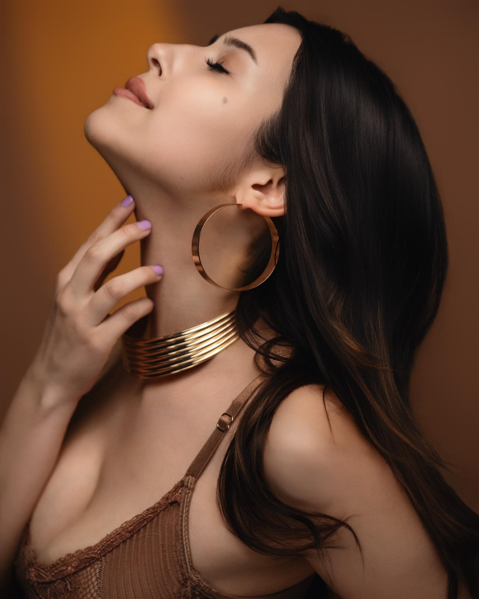 Velour Terre - Velvet Vibes Portrait & Ari Image 6