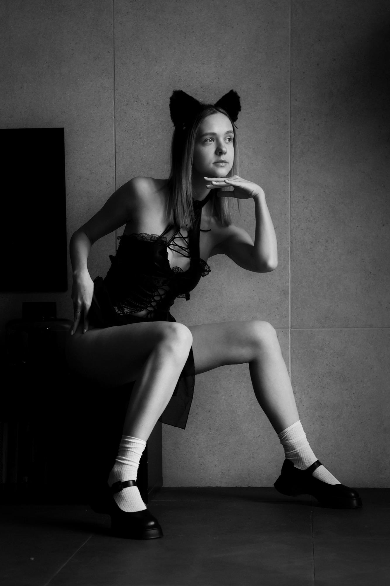 Veronika Strawberry - Andrew Murphy & Veronika Strawberry Image 1