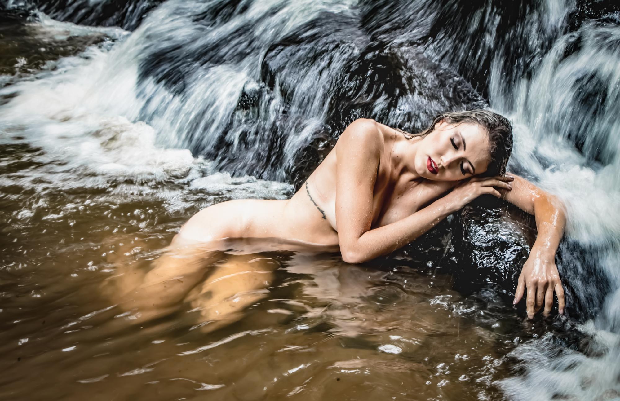 Water & Mountain - Alexandre Canina & Paloma Magalhães - @magalhaespaloma Image 7