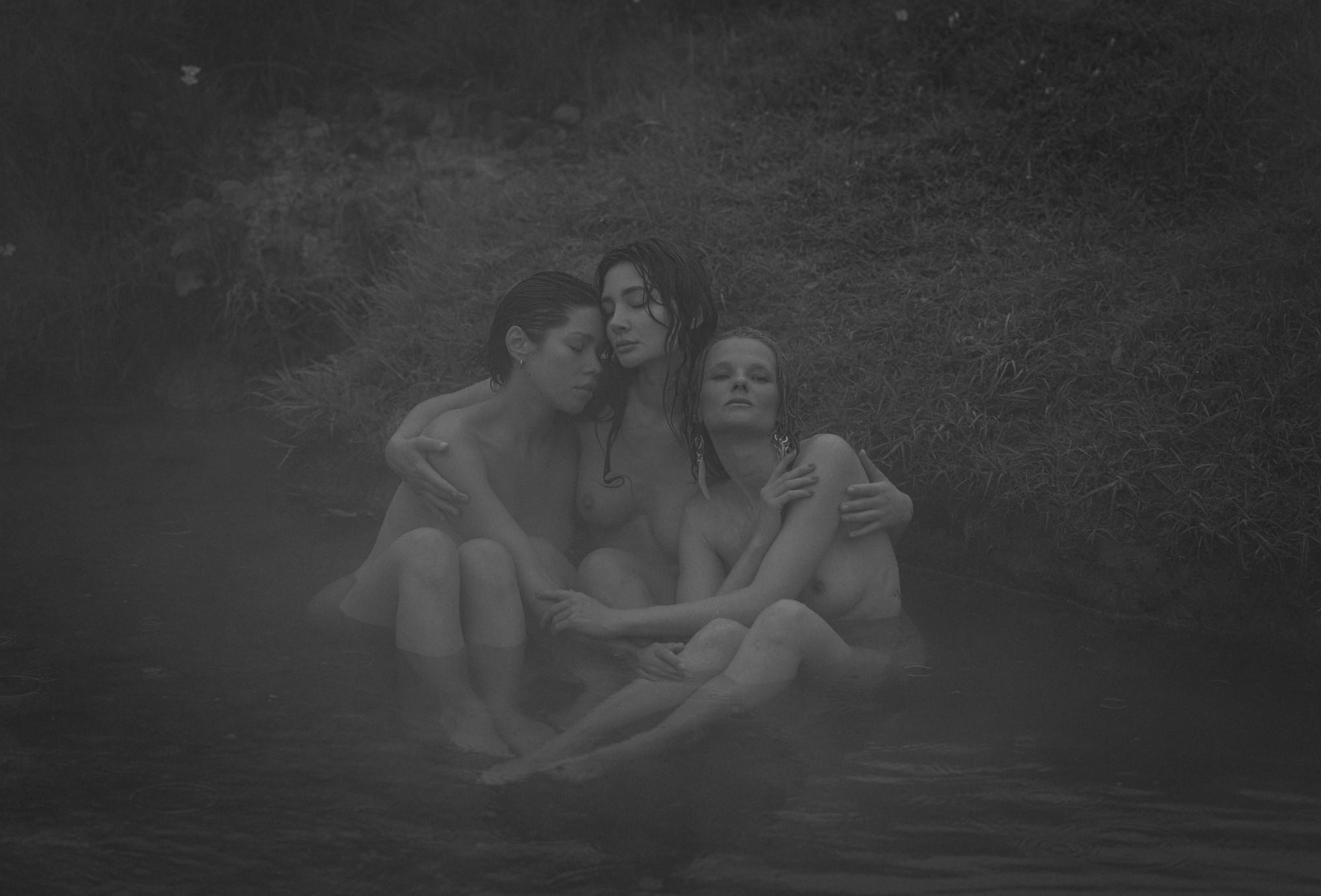 Water Ritual - Claudio Pari & Alshira Alcíbar-arechuluaga Gumb & Anastasila & Ksenia & Mini Nini Image 9