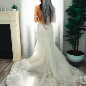 White Whisper: The Art Of Becoming A Bride - James lee & Ariana