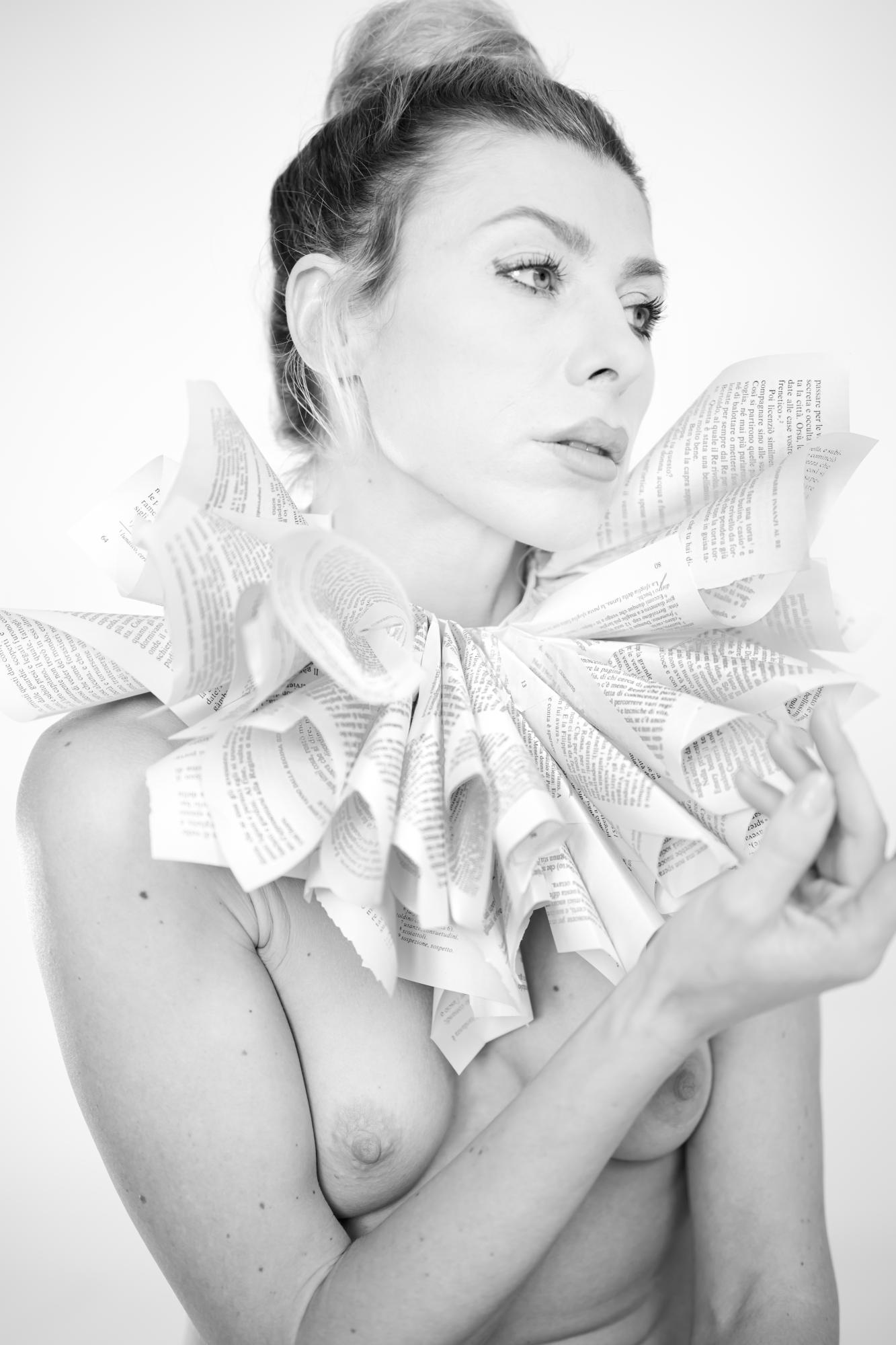 Words On Neck - Raffaele Sorrentino & Kiwifree00 Image 7