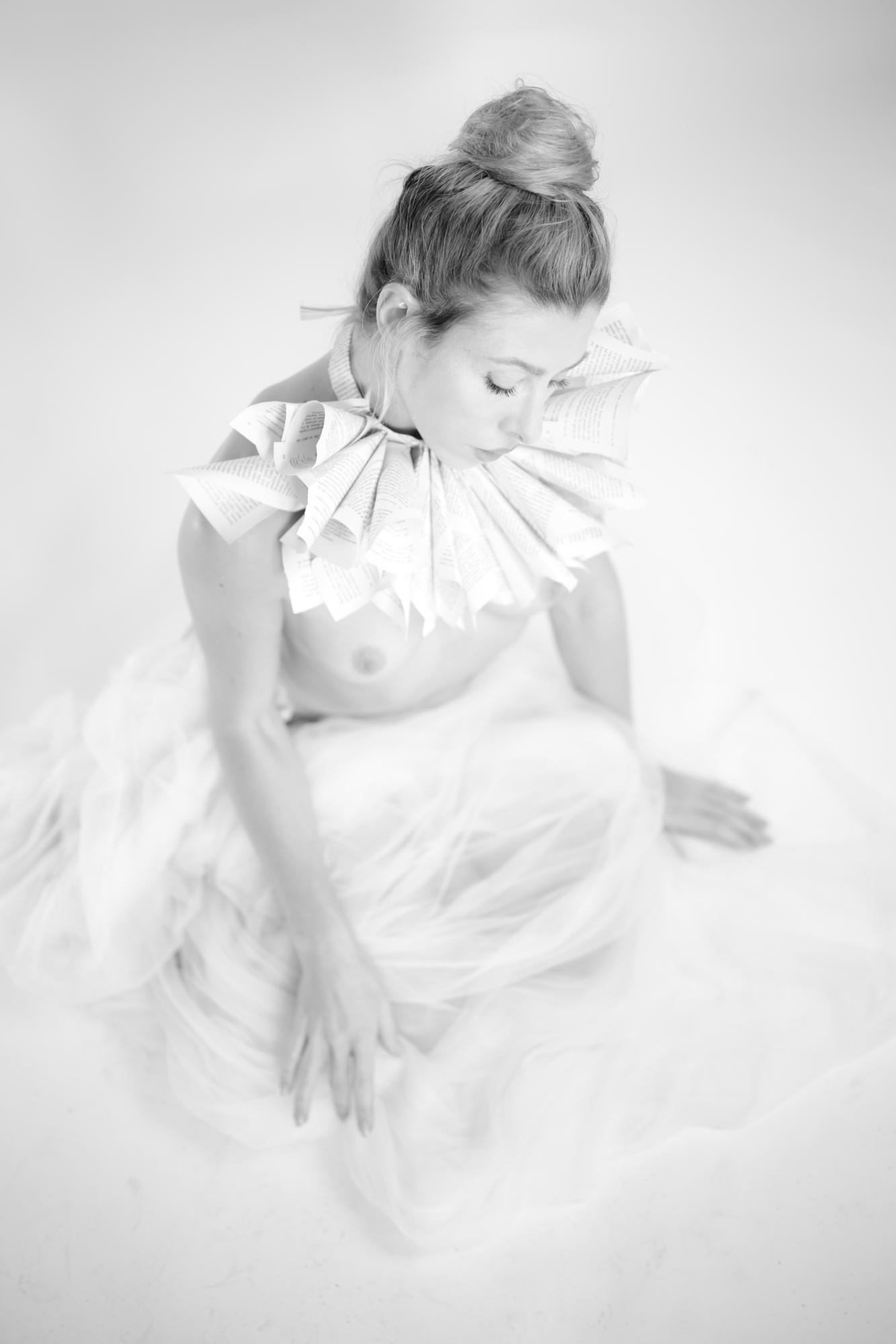 Words On Neck - Raffaele Sorrentino & Kiwifree00 Image 3