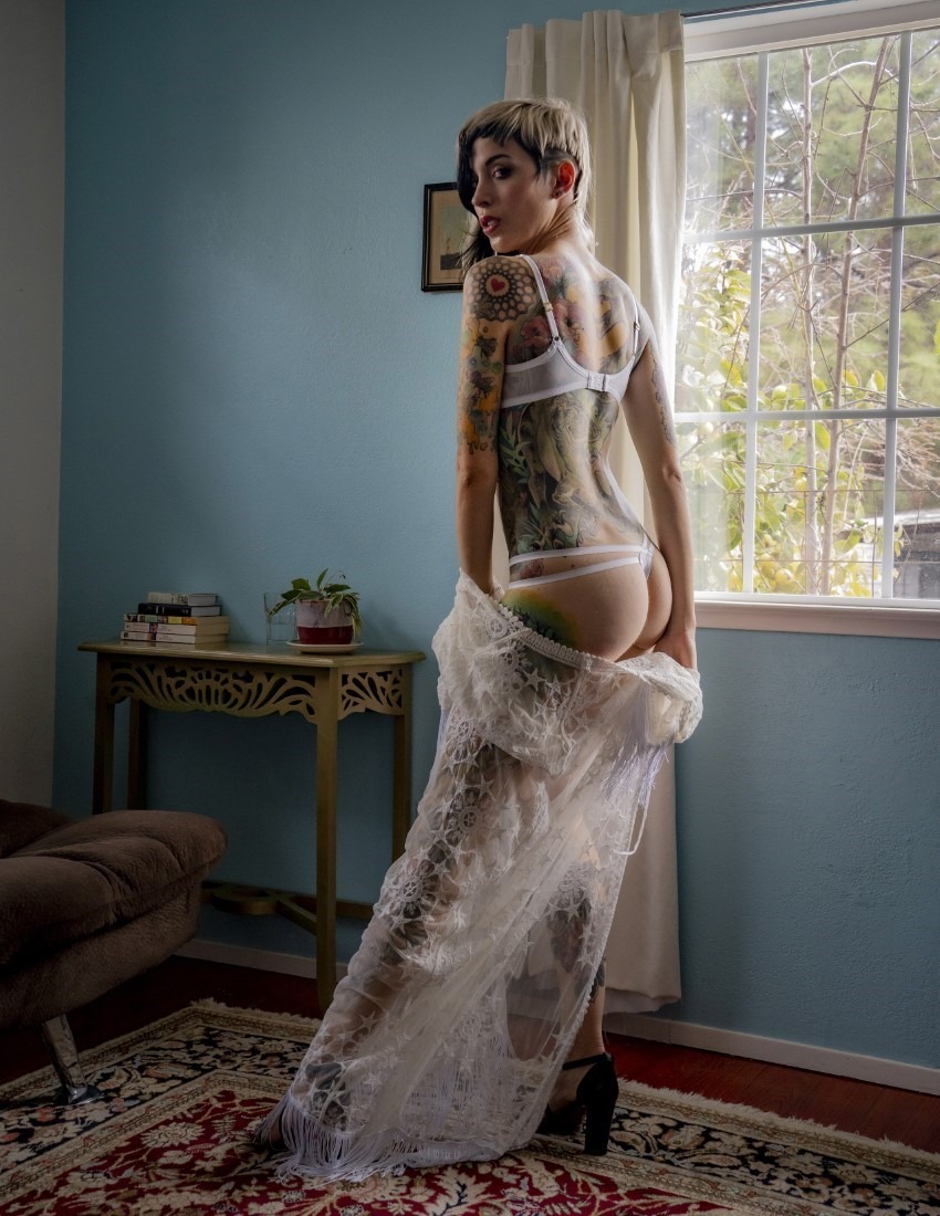 Working From Home - Claire & Hmd Fotography Image 7
