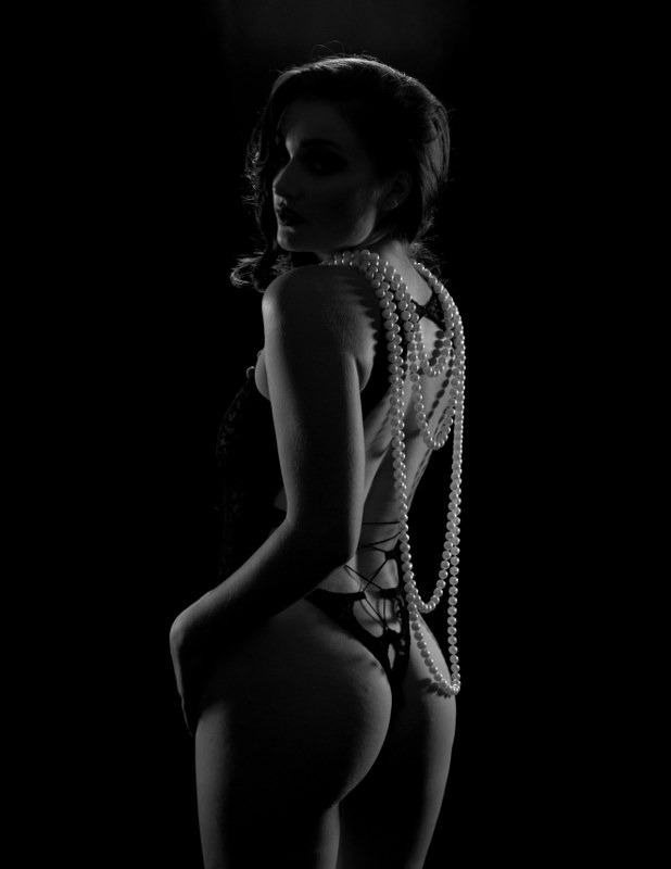Zahava Blake & Jassie Bakhshi - Into The Night Image 1